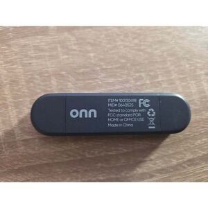 onn. SD and microSD Card Reader USB-A and USB-C Dual Connector 100130498 Black